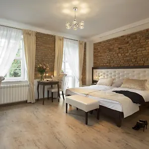aparthotel-wodna.poznan-hotels.com/
